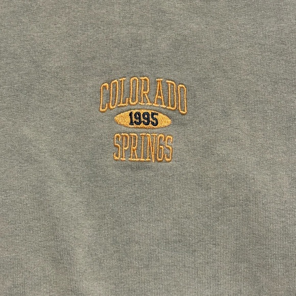 Urban Outfitters colorado crew neck s/m - Picture 2 of 4